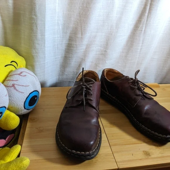 Born leather shoes with laces - Picture 1 of 8